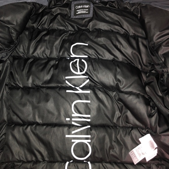 Calvin Klein Puffer - Picture 2 of 4